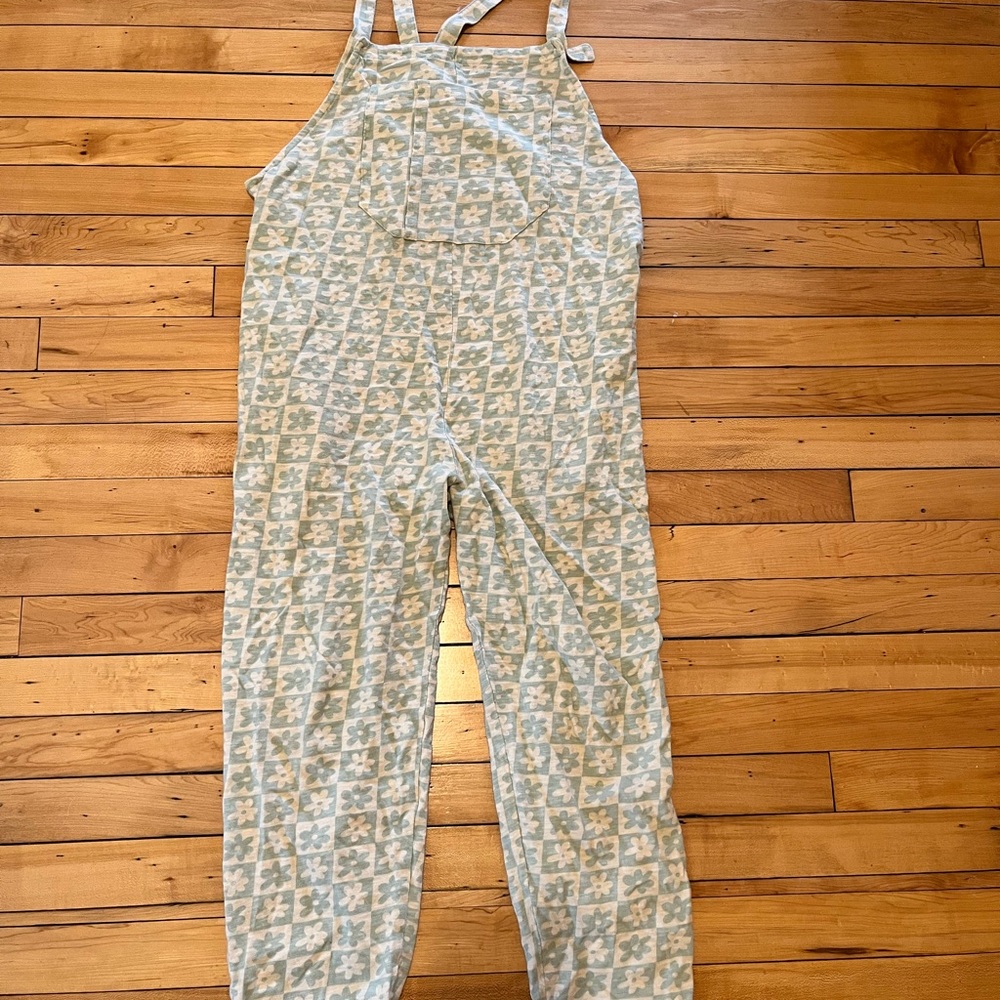 Chic Women's Patterned Jumpsuit in Light Blue and White